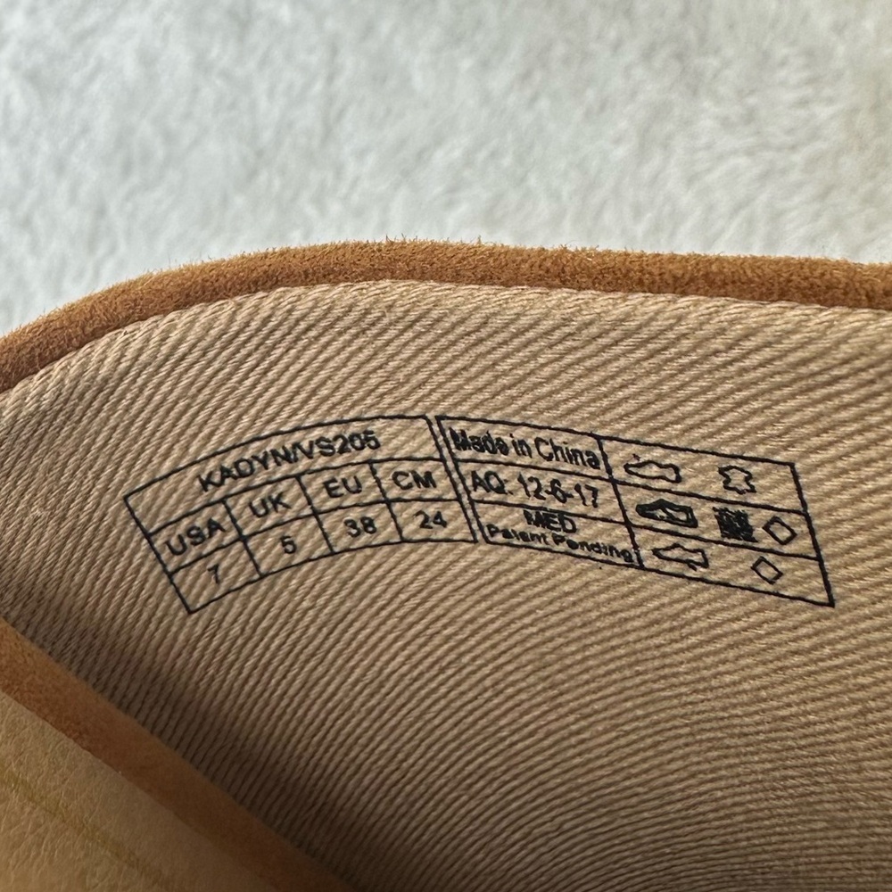NWOB Vionic Tulum Kadyn - Women's Wedge Slip-on Sandal
Caramel - Size 7 - Picture 8 of 14